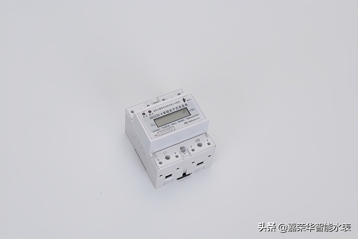 數字智能電表功能先進(jìn)高性?xún)r(jià)比贏(yíng)得廣大市場(chǎng)認可