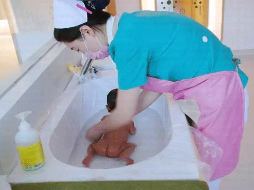 哈爾濱愛(ài)和母嬰月子中心寶寶護理