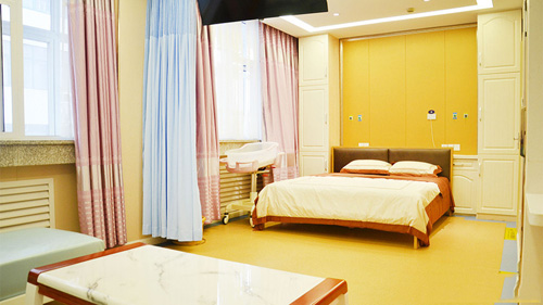 洛陽(yáng)牡丹婦產(chǎn)醫院套房